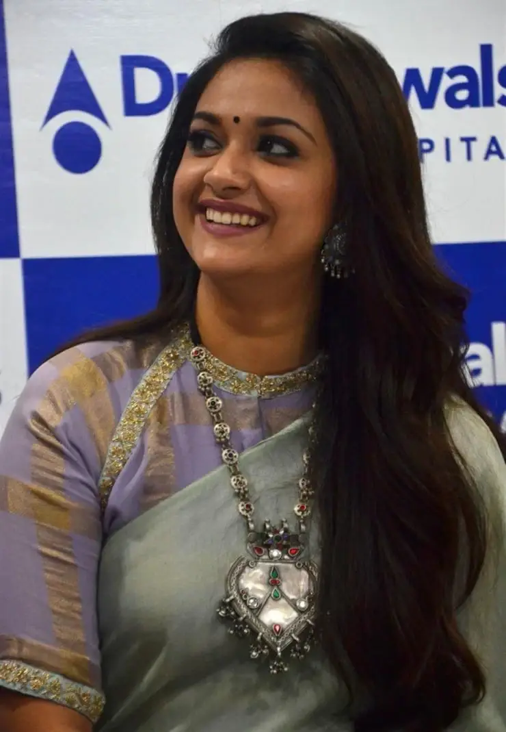 Telugu Actress Keerthy Suresh Long Hair Images in Blue Saree